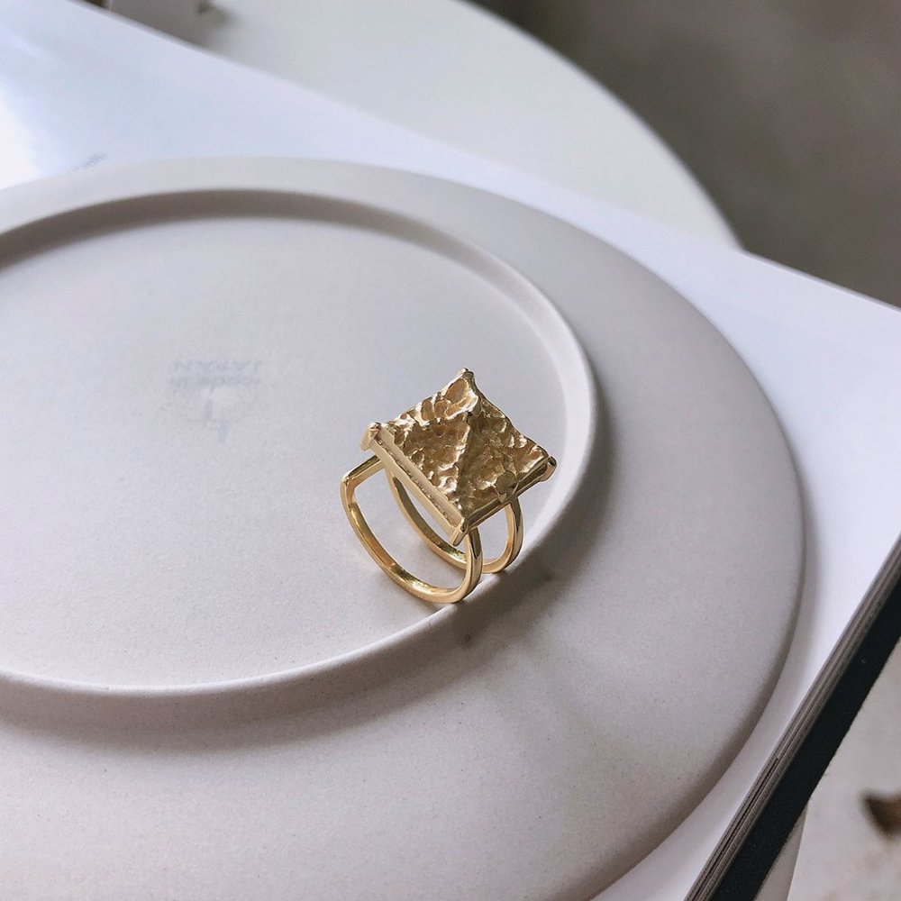 LAST ONE 💖18K Goldplated Square Signet Ring - Picture 6 of 7